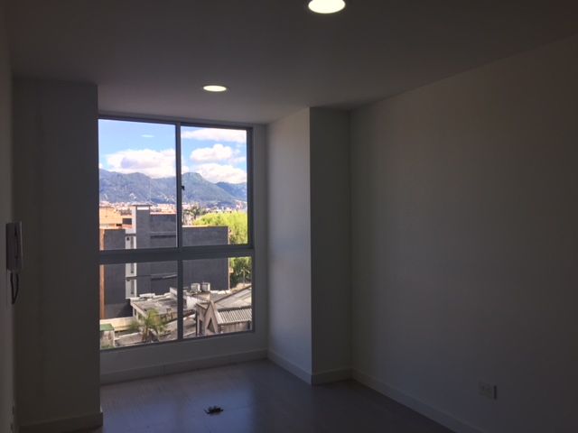 verinmuebles 12703 005 Arriendo Oficina Puente Largo   Pasadena 13 Metros