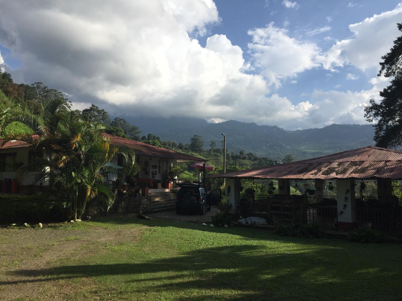 verinmuebles 1395 146 Vendo finca en Sasaima Cundinamarca