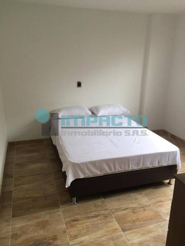APARTAMENTO AMOBLADO EN LAURELES COD 20241