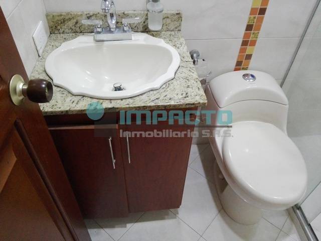 EN ARQUILER APARTAMENTO EN VILLA HERMOSA COD. 10648 Ñ