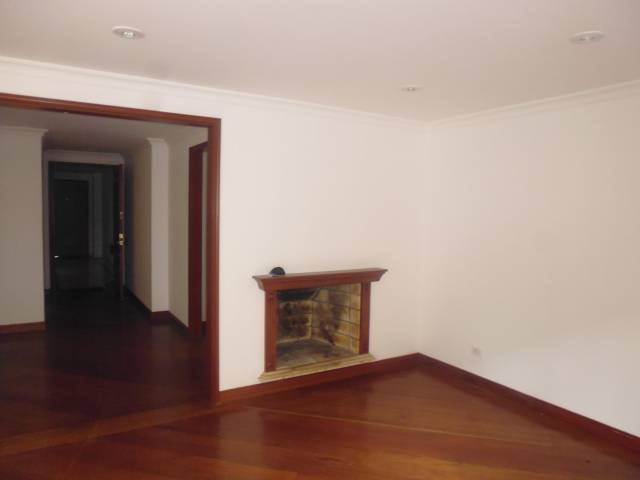 ARRIENDO APARTAMENTO EN SANTA BARBARA OCCIDENTAL