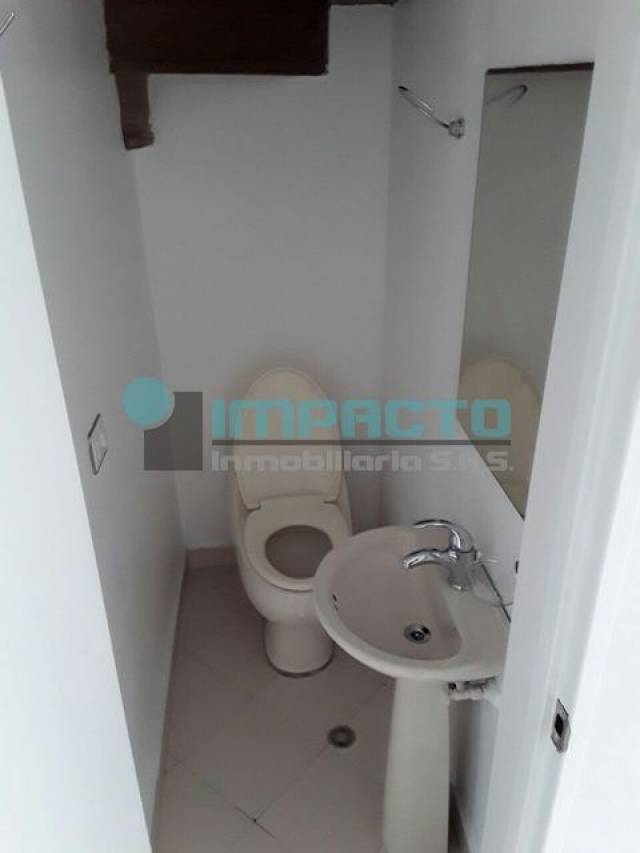 SE ARRIENDA APARTAMENTO EN EL POBLADO COD 11201 GG