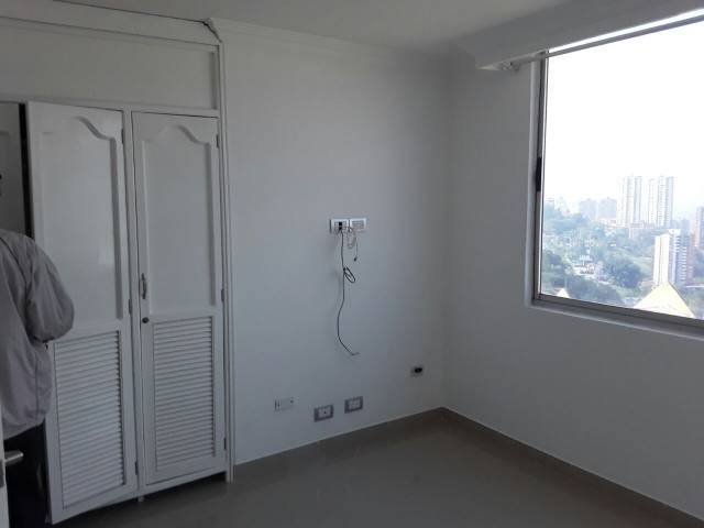 SE ARRIENDA APARTAMENTO EN EL POBLADO COD 11202 O