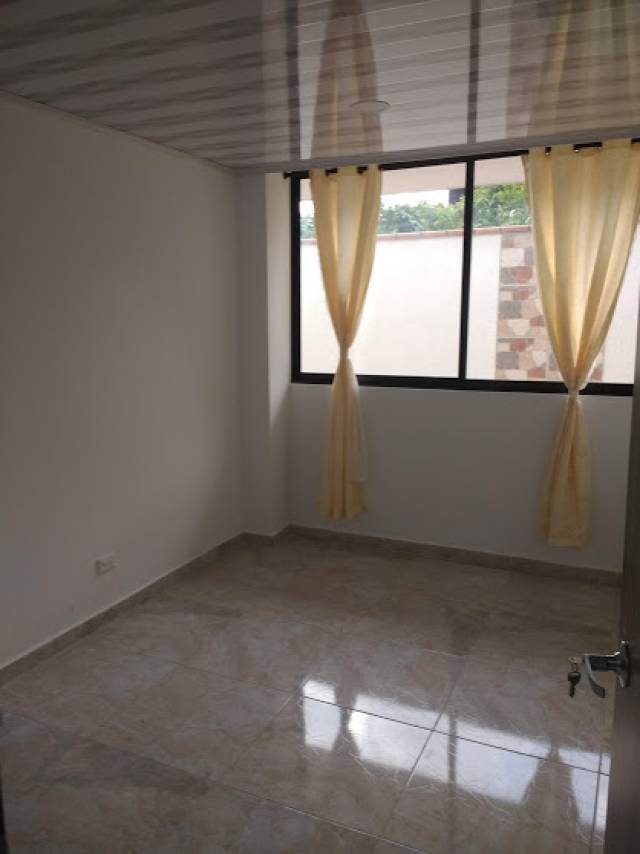 VENDO DIRECTAMENTE HERMOSA CASA NUEVA 120 MTS2 4 HABITACIONES 3 BAÑOS CONJUNTO DE TRES CASAS