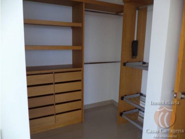 APARTAMENTO EN VENTA 2 HABITACIONES, CON VISTA AL MAR CARTAGENA