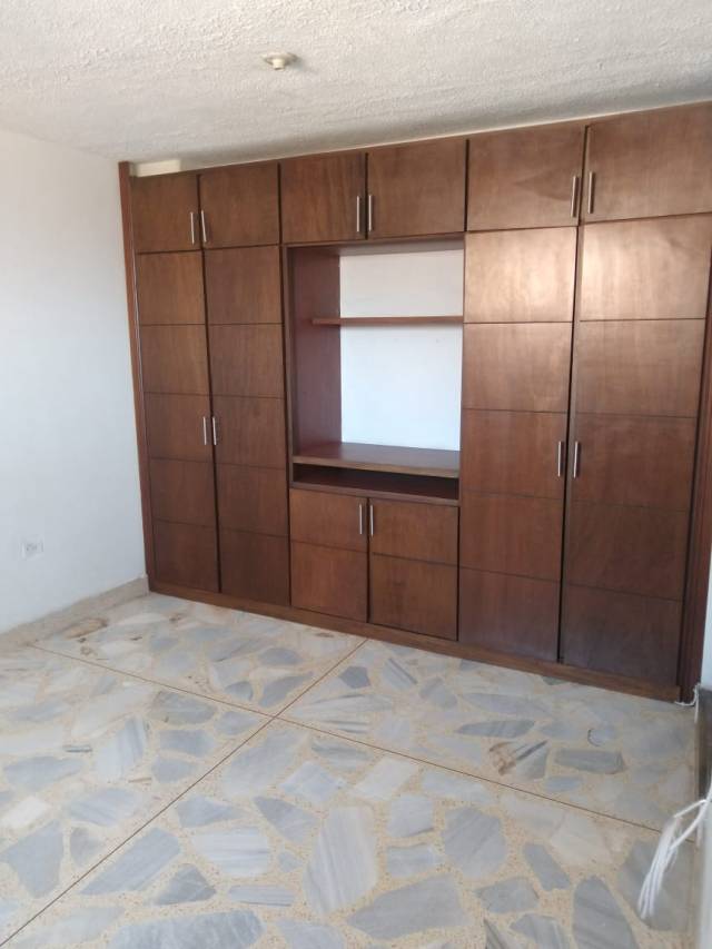 VENDO HERMOSO  APTO DUPLEX EN LA MILAGROSA