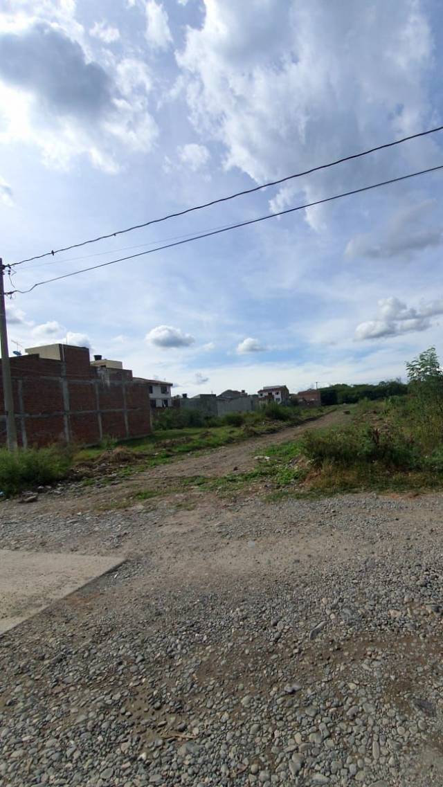 BARRIO ENTRERIOS, SE VENDEN LOTES CON EXCELENTE UBICACION