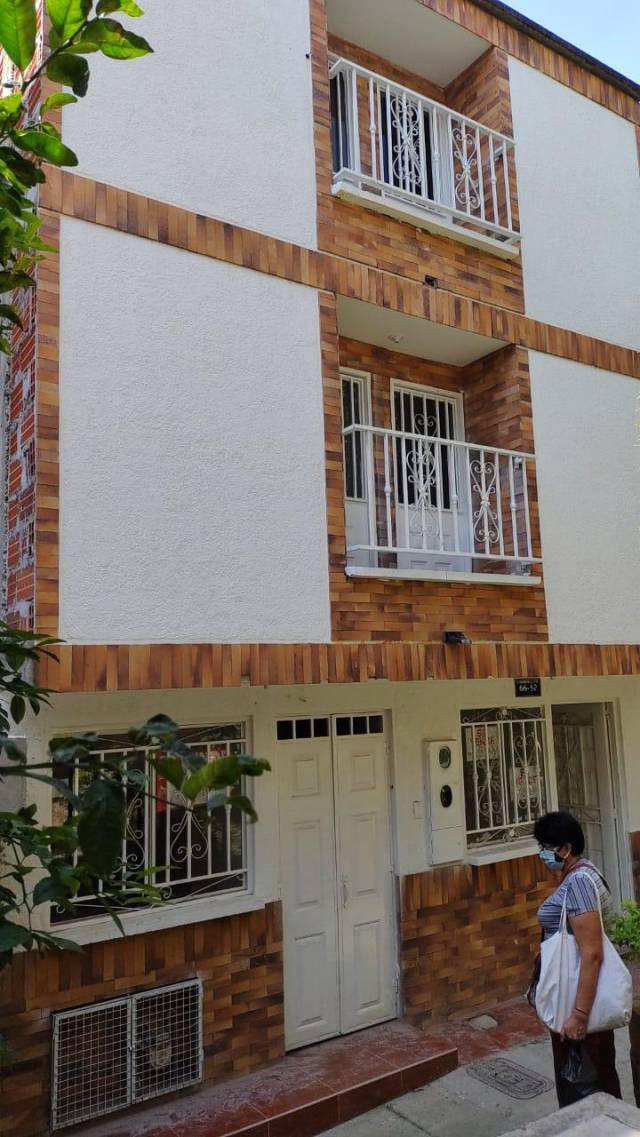 Venta de casa en La Gran Ladera de tres niveles