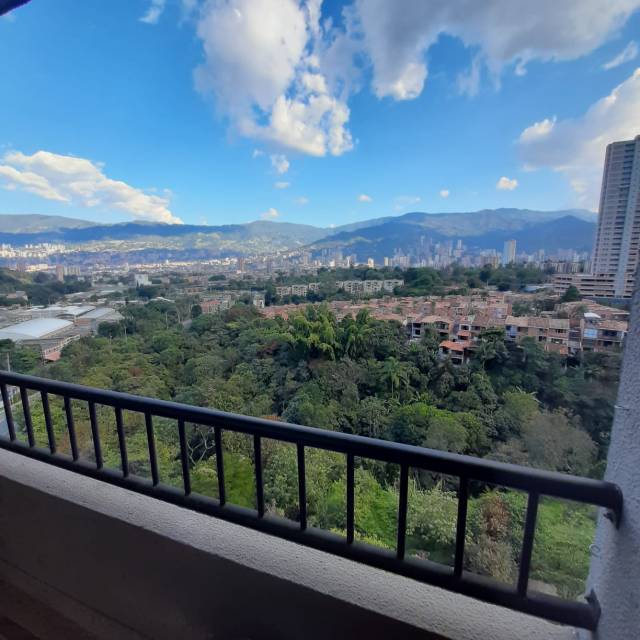 Venta de Apartamento en Urbanización Colina de Asis