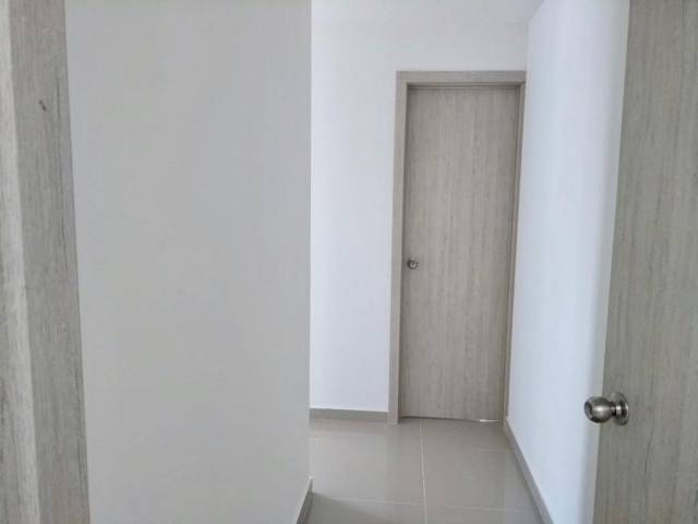 Venta de Apartamento en Manga, Edificio Mirador de las Palmas