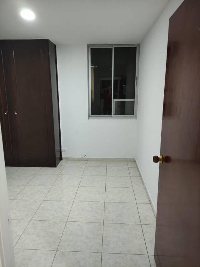 Venta de Apartamento en Edificio Avenida Colombia