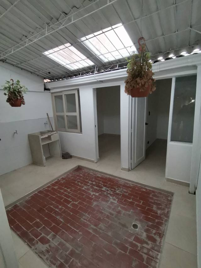 vendo casa en villa del lago un piso