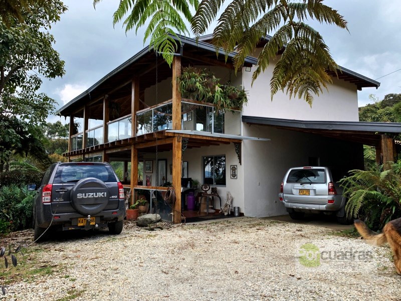 CASA VIA LLANOGRANDE AEROPUERTO