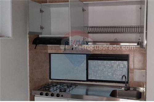 APARTAMENTO CIUDAD VERDE POMARROSA