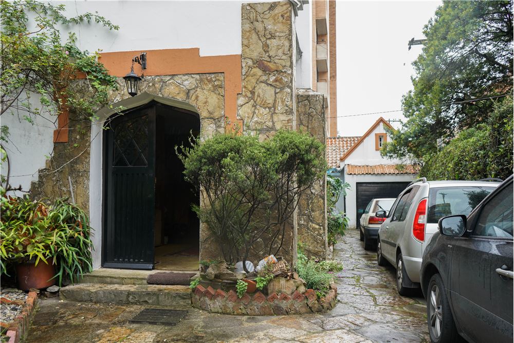 Venta Casa, Patrimonio Cult.,700m2, Rosales.