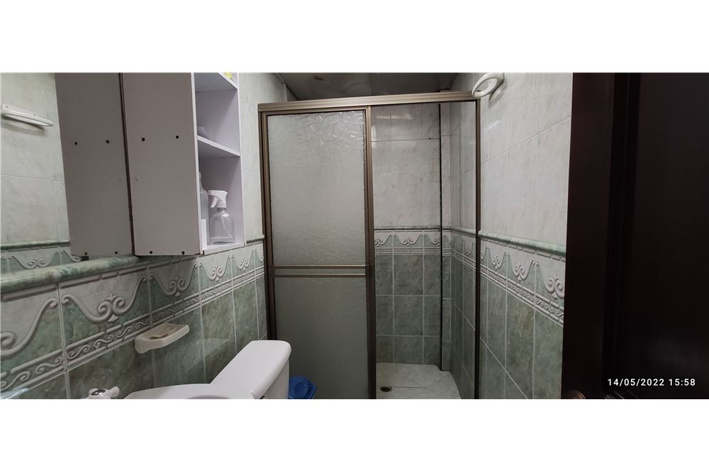 Venta apto. vista ext. 76 M2, 4 alcobas y garaje.