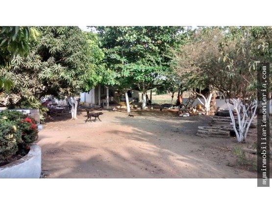 CASA CAMPESTRE A 5 MINUTOS - MONTERÍA