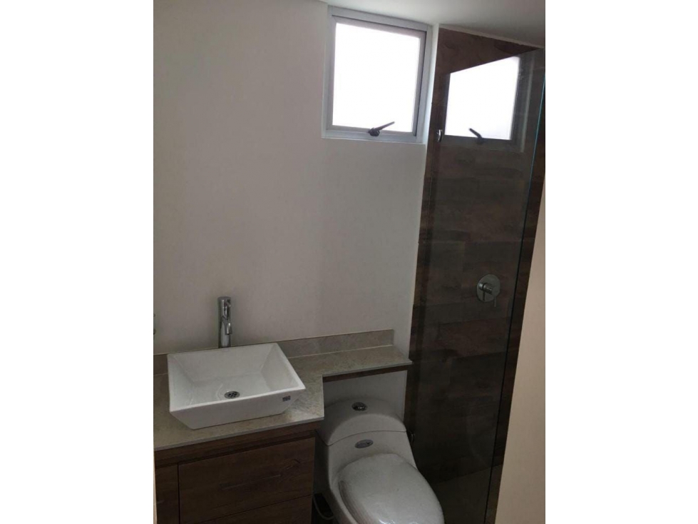 ¡VENDO HERMOSO APARTAMENTO EN EL OESTE DE CIUDAD!