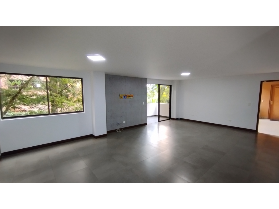 140 M2 En El Poblado Apartamento Arriendo