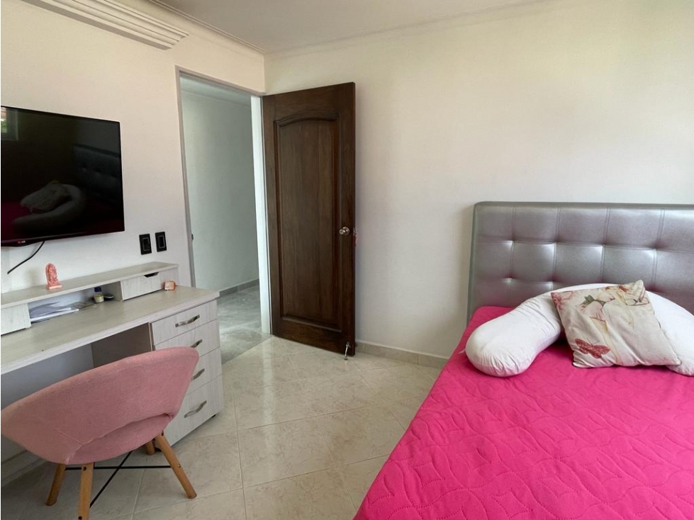 APARTAMENTO EN VENTA EN EL SECTOR DE LOS COLORES