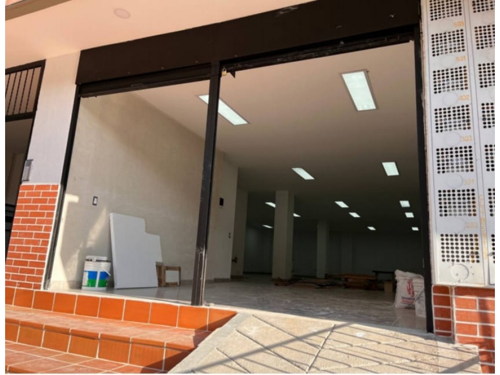 VENTA Y ARRIENDO AMPLIO  LOCAL EN ITAGUI