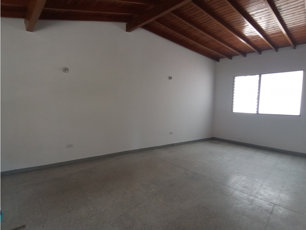 CASA EN ARRIENDO EN LAURELES