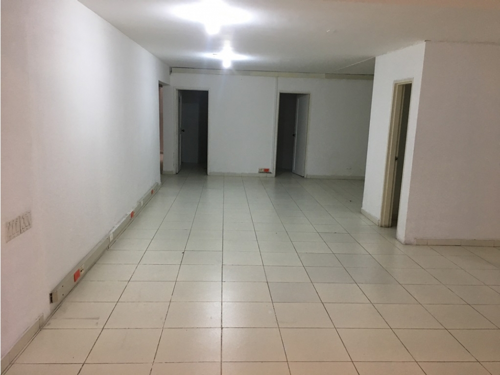 Venta Casa Comercial para Oficinas o Local con Bodega Norte de Cali