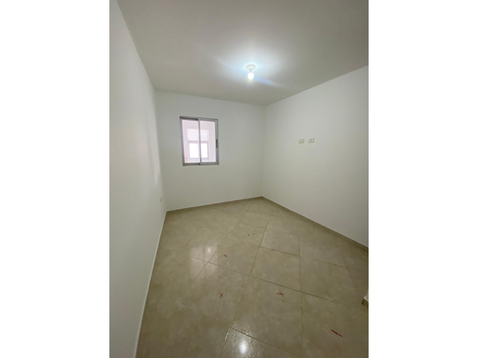 APARTAMENTO (3º PISO) EN ARRIENDO EDF JUAN PABLO II URB. ASOVISA