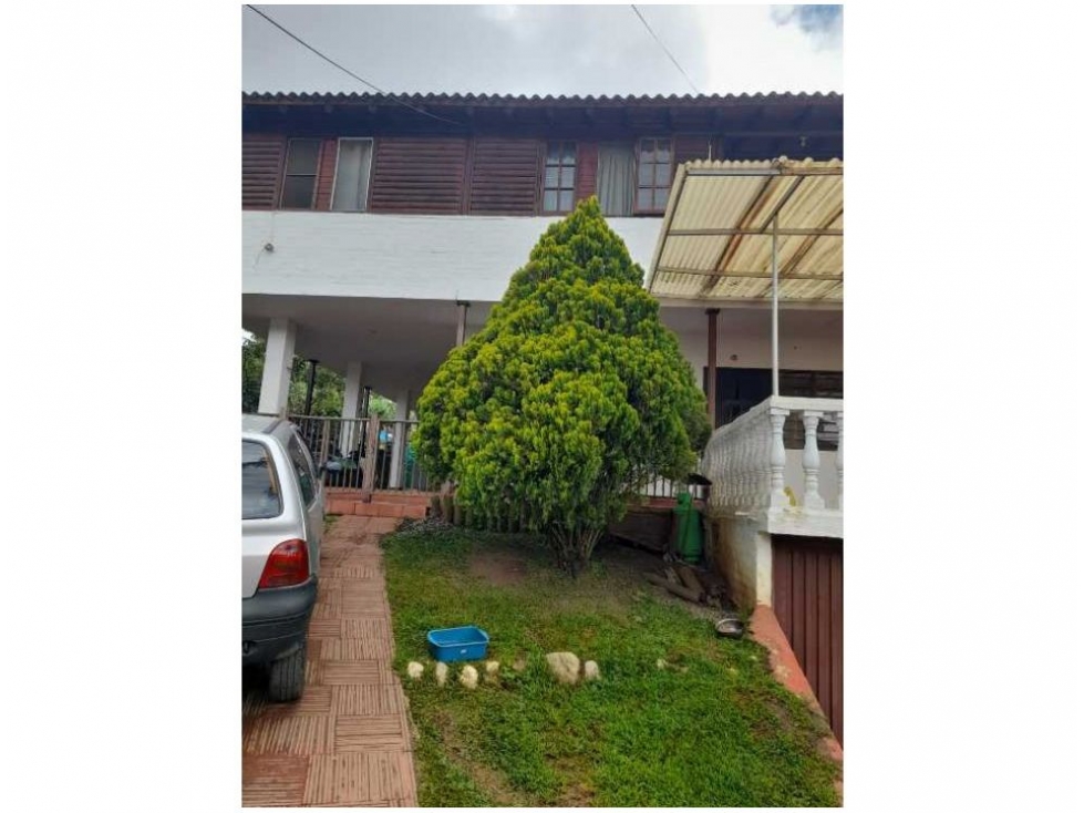 SE VENDE FINCA EN EL KILOMETRO 30. A