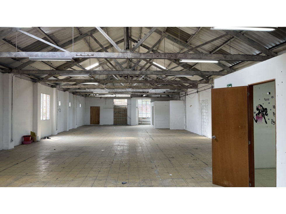 BODEGA EN ARRIENDO EN PALACÉ