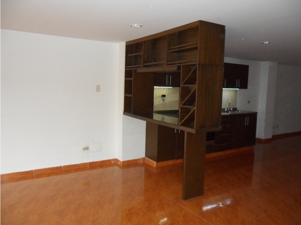 Apartamento muy bien ubicado- Segundo piso