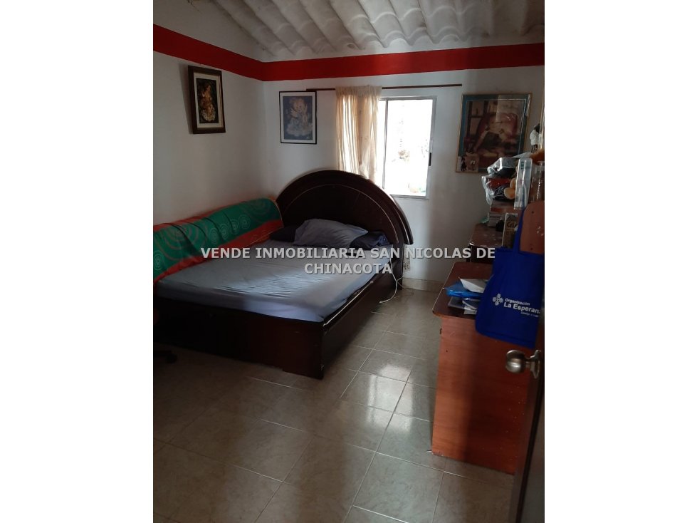 VENDO CASA EN CHINACOTA