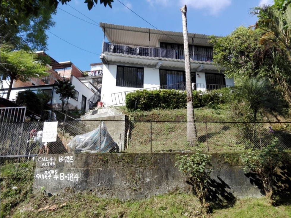 Venta Casa con Renta Sector El Topacio, Manizales