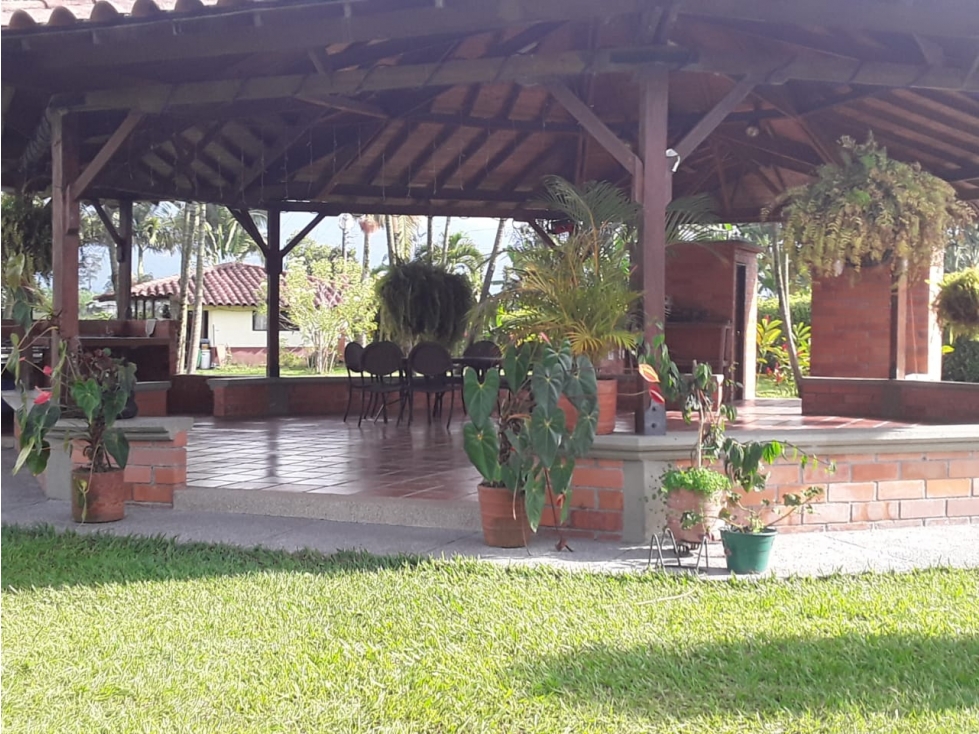 FINCA CHALET EN VENTA