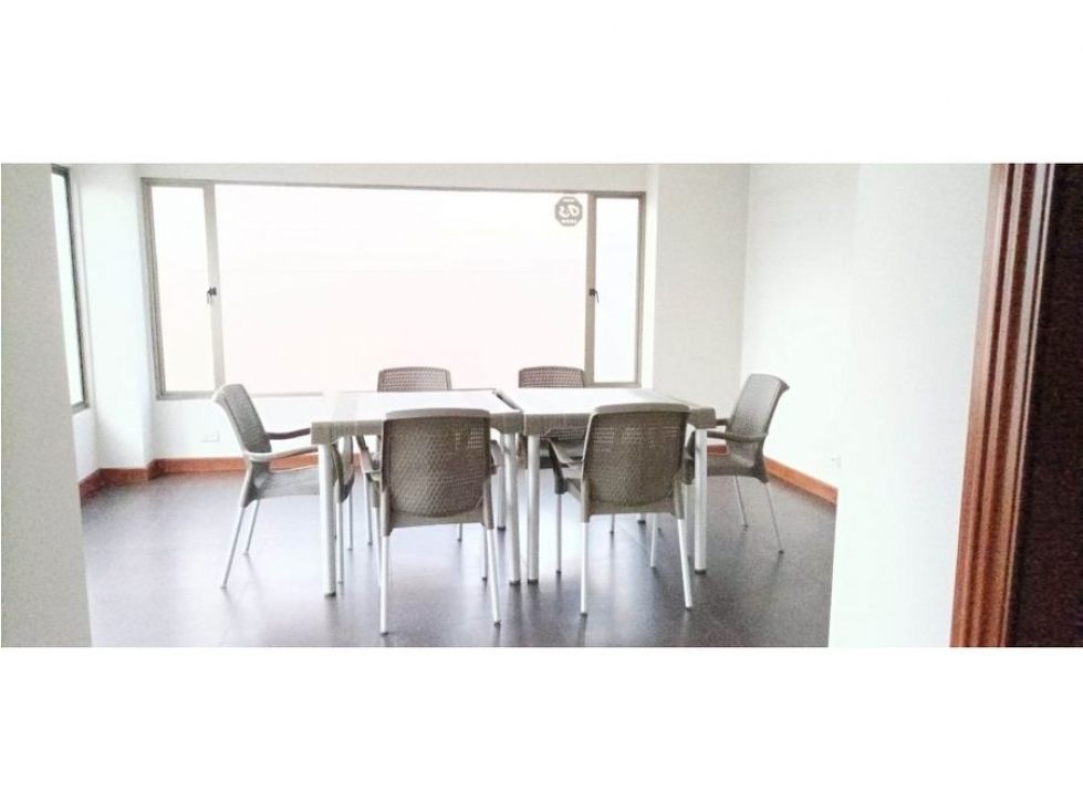 Bogota arriendo casa duplex en el polo area 300 mts