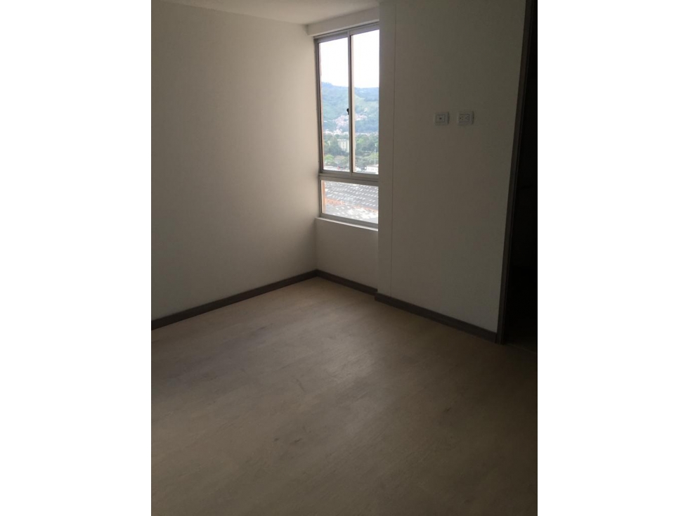 Apartamento en venta en Sabaneta, sector Calle Larga