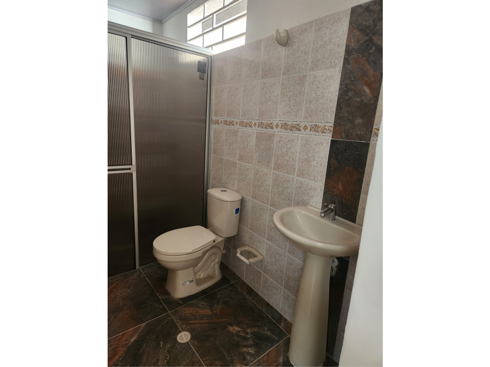 ARRIENDO CASA BARRIO CAÑAVERAL