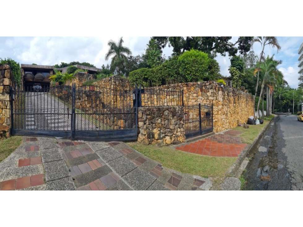 Casa para remodelar en Ciudad Jardin al sur de Cali