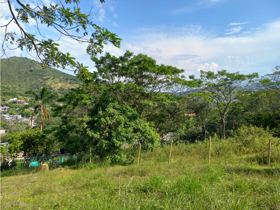 VENDO LOTE VIA MONTEBELLO CALI COLOMBIA