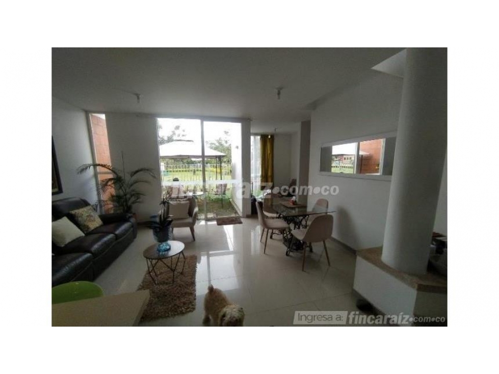 Venta Casa de 144mts2 Condominio El Castillo, Jamundí 7377.