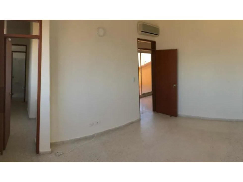 Venta Penthouse Duplex 128mts2 Bosques del Limonar, Sur 7185.