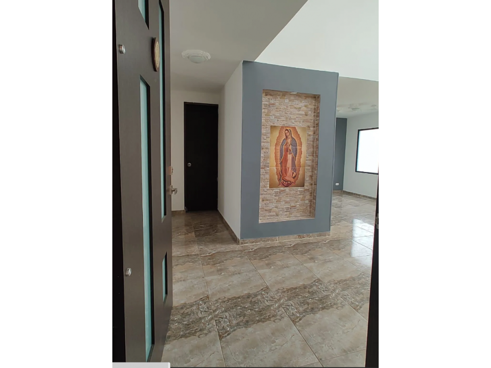 Venta Casa de 243mts2 Condominio El Castillo, Jamundí 9683.