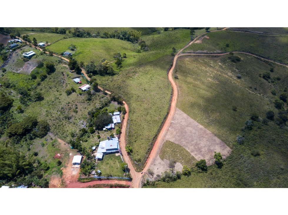 Venta Lote de 3532mts2 en La Cumbre, Valle del Cauca LB5-B-8