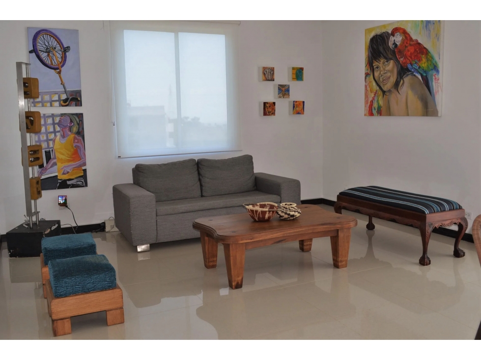 Venta de Casa de 263Mt2 en Condominio Potrerito, Jamundí 9727.