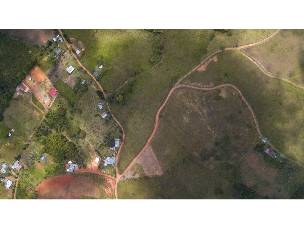 Venta Lote de 3527Mts2 en La Cumbre, Valle del Cauca L-B5-D-24.