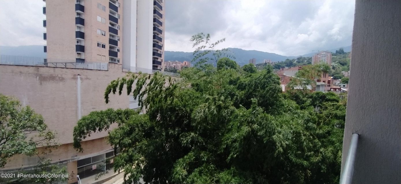 Apartamento en  Senorial(Envigado) FRN:22-1332