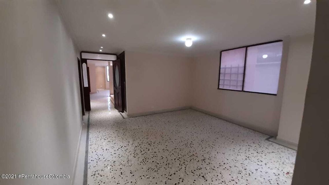 Apartamento en  Alto Prado COD: 22-1389