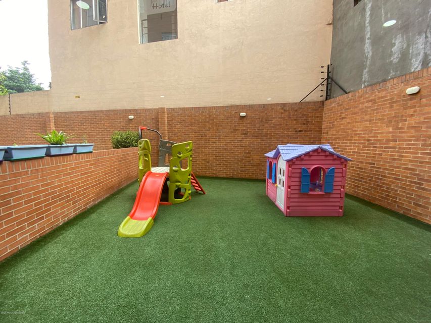 Apartamento en  Gran America COD: 22-679