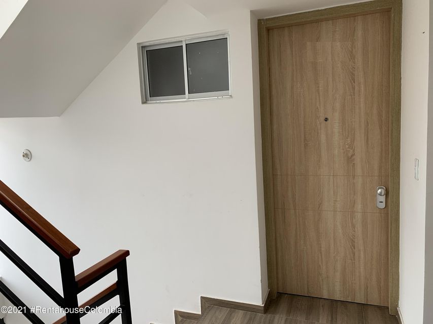 Apartamento en  La Virginia(Chia) COD: 22-119