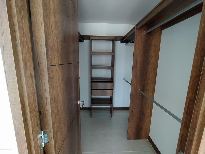 Apartamento en  La Capilla(Itagui) COD: 22-443